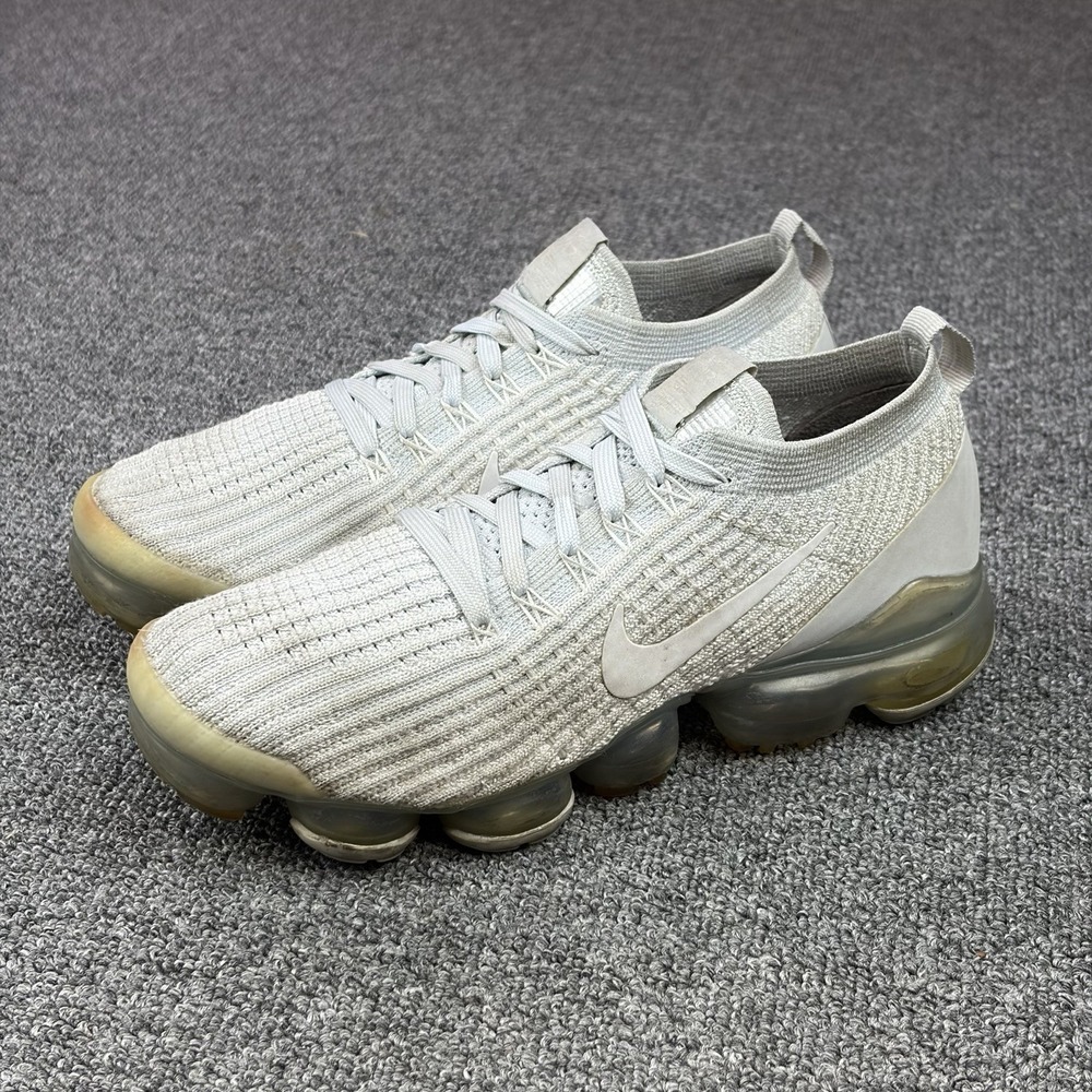 Nike Air VaporMax Flyknit 2 Shoes Womens Size 7.5 Gray Sneakers AJ6910-100